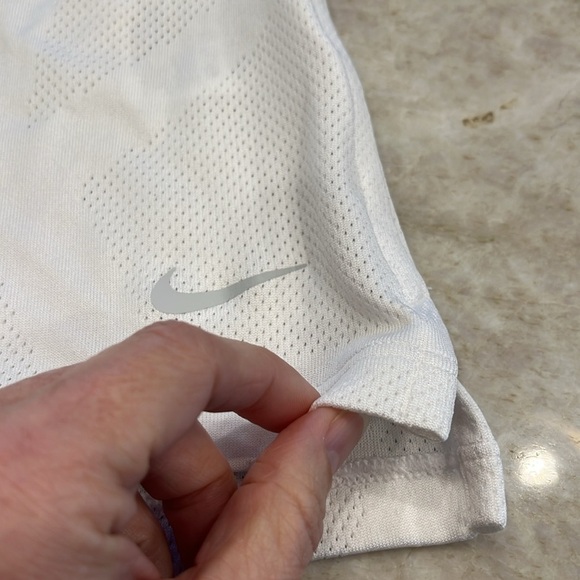 NEW White Nike Dri-FIT Victory‎ Golf Polo | Small - Picture 7 of 9